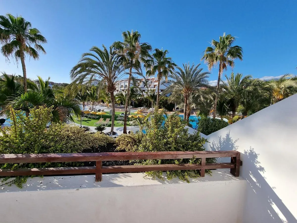 Studio Apartment No 1 Directly On The Beach And Sea, Terrace, Heated Pool, Wifi Playa de las Americas